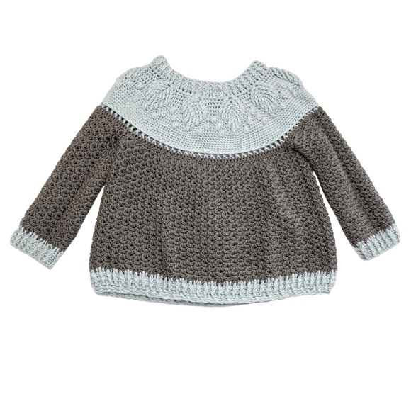 Handmade Leaves & Berries Sky Blue and Gray Sweater - Picture 2 of 5